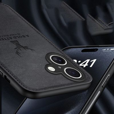 Силиконов Кейс Deer за iPhone 16 - черен